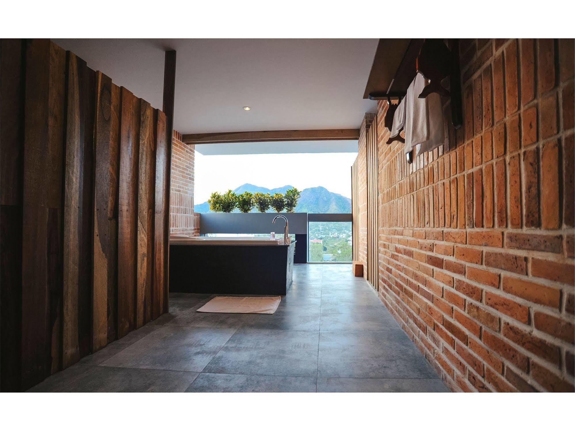 Seasing Boutique Hotel Nha Trang Kültér fotó